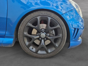 Opel corsa 1.6 turbo - 192 ch opc/toit ouvrant/suspensions sport/bacquets recaro/revision complete occasion simplicicar...
