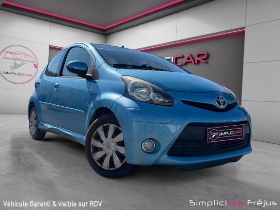 Toyota aygo mc2 2014 1.0 vvt-i dynamic occasion simplicicar frejus  simplicicar simplicibike france