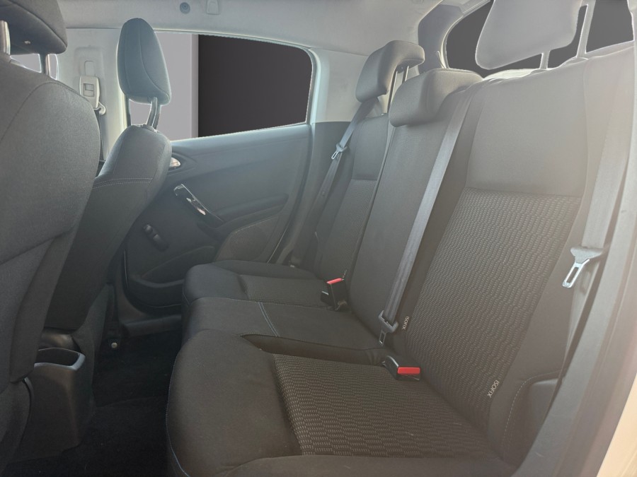 PEUGEOT d'occasion 208 1.5HDI 100 de 2020 Vauvert (30)﻿