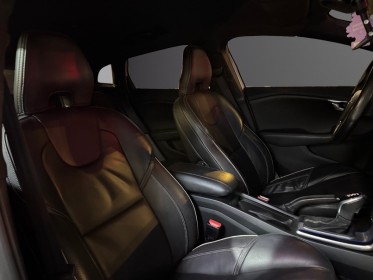 Volvo v40 t3 152 r-design geartronic a - garantie 12 mois occasion paris 17ème (75)(porte maillot) simplicicar simplicibike...