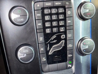 Volvo v40 t3 152 r-design geartronic a - garantie 12 mois occasion paris 17ème (75)(porte maillot) simplicicar simplicibike...
