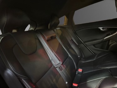 Volvo v40 t3 152 r-design geartronic a - garantie 12 mois occasion paris 17ème (75)(porte maillot) simplicicar simplicibike...