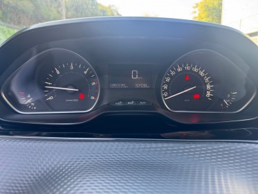 Peugeot 208 1.6 bluehdi 120ch ss bvm6 gt line toit pano - garantie 12 mois occasion simplicicar vienne simplicicar...