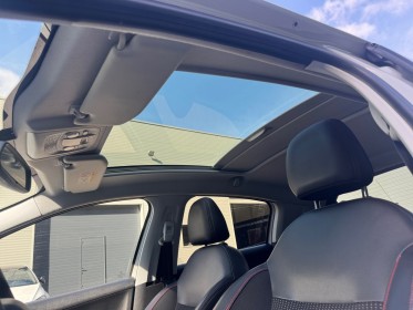 Peugeot 208 1.6 bluehdi 120ch ss bvm6 gt line toit pano - garantie 12 mois occasion simplicicar vienne simplicicar...