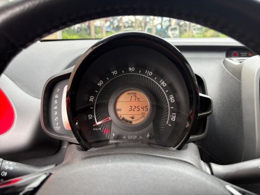 Toyota aygo my21 1.0 vvt-i x-play occasion simplicicar lyon nord simplicicar simplicibike france