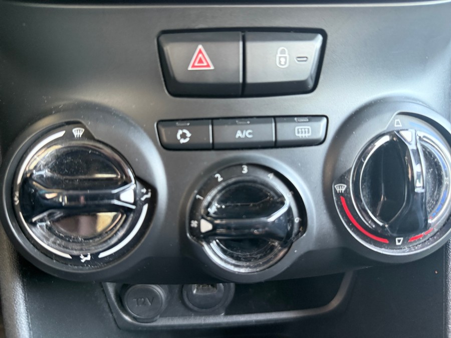 PEUGEOT d'occasion 208 1.5HDI 100 de 2020 Vauvert (30)﻿