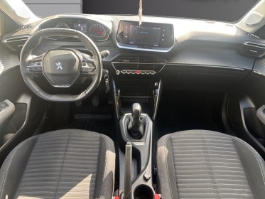 Peugeot 208 75 ss bvm5 style carplay régulateur feux automatiques garantie 12 mois occasion montpellier (34) simplicicar...