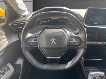 Peugeot 208 75 ss bvm5 style carplay régulateur feux automatiques garantie 12 mois occasion montpellier (34) simplicicar...