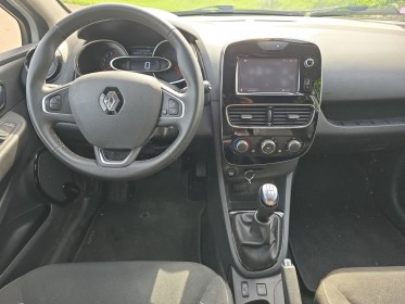 Renault clio iv estate 90 ch tce bvm6 limited attelage amovible révisée garantie 12 mois occasion simplicicar vichy...