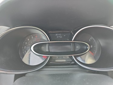 Renault clio iv estate 90 ch tce bvm6 limited attelage amovible révisée garantie 12 mois occasion simplicicar vichy...