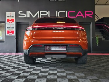 Porsche macan 4 electrique 408cv garantie constructeur occasion  simplicicar aix les bains simplicicar simplicibike france