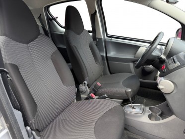 Toyota aygo 1.0 vvt-i connect multimode occasion simplicicar les sables-d'olonne simplicicar simplicibike france