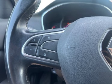 Renault megane iv berline tce 130 energy intens  démarrage main libre  gps occasion simplicicar grenoble simplicicar...