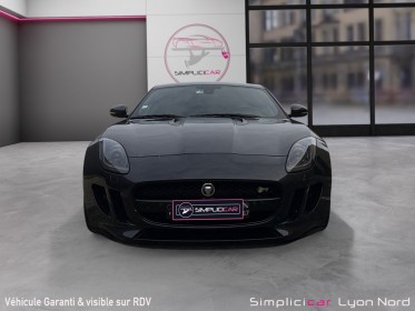 Jaguar f-type coupe v8 5l essence suralimente 550 ch bva8 awd r   carplay / camera de recul occasion simplicicar lyon nord ...