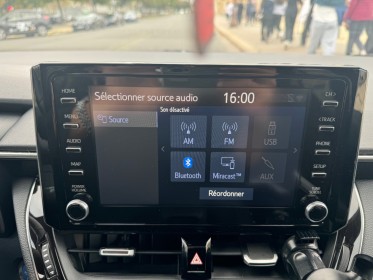 Toyota corolla touring sports hybride my21 122h dynamic occasion paris 15ème (75) simplicicar simplicibike france