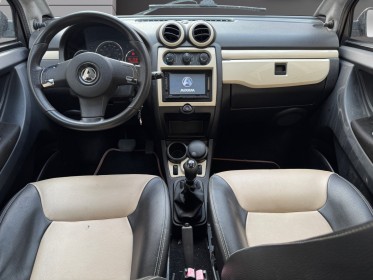 Aixam s8 ecran vitre électrique prise auxiliaire garantie 12 mois occasion simplicicar narbonne simplicicar simplicibike...