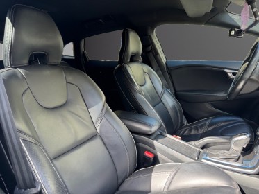 Volvo v40 t3 152 r-design geartronic a - garantie 12 mois occasion paris 17ème (75)(porte maillot) simplicicar simplicibike...
