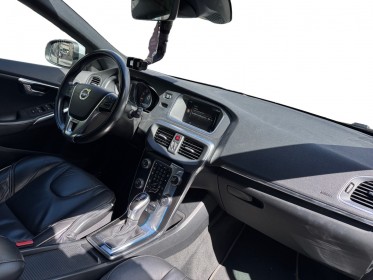 Volvo v40 t3 152 r-design geartronic a - garantie 12 mois occasion paris 17ème (75)(porte maillot) simplicicar simplicibike...