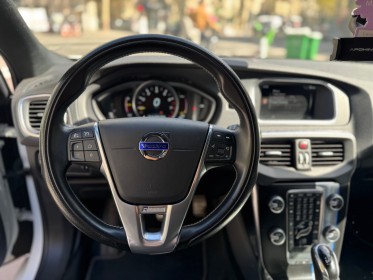 Volvo v40 t3 152 r-design geartronic a - garantie 12 mois occasion paris 17ème (75)(porte maillot) simplicicar simplicibike...