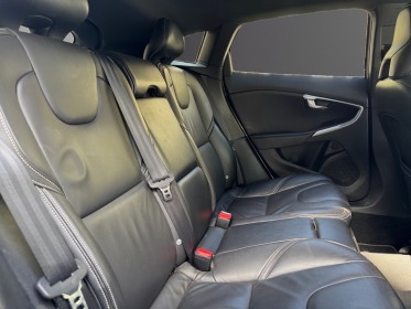 Volvo v40 t3 152 r-design geartronic a - garantie 12 mois occasion paris 17ème (75)(porte maillot) simplicicar simplicibike...