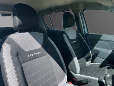 Dacia sandero tce 90 stepway radar de recul / régulateur de vitesse / navigation / suivie d'entretien complet / garantie...