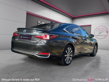 Lexus es300h 2020 apple carplay, 4 vitres éléctrique, toit panoramique, regulateur et limiteur de vitesse, garantie 12......