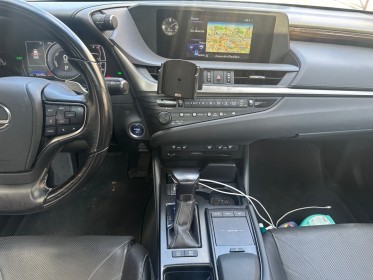 Lexus es300h 2020 apple carplay, 4 vitres éléctrique, toit panoramique, regulateur et limiteur de vitesse, garantie 12......