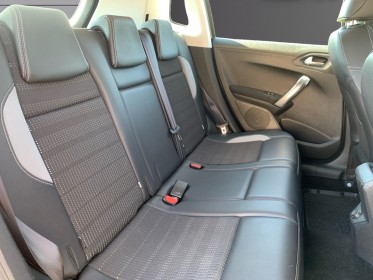 Peugeot 2008 1.6 bluehdi 120ch ss bvm6 allure - clim - gps - bluetooth - radar de recul - courroie de distrib ok -...