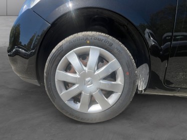 Renault clio iii 1.2 16v 75 eco2 authentique euro 5 / entretien renault occasion avignon (84) simplicicar simplicibike france