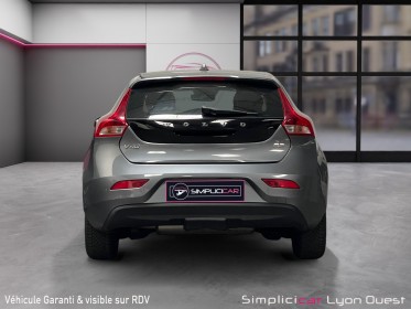 Volvo v40 d2 120 summum geartronic a - garantie 12 mois occasion simplicicar lyon ouest simplicicar simplicibike france