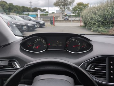 Peugeot 308 business r' 1.6 bluehdi 120ch ss bvm6 6 - garantie 12 mois occasion simplicicar brest simplicicar simplicibike...