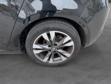Renault megane iv berline tce 140 energy edc intens entierement reviser,lustrage et polissage occasion simplicicar lille ...