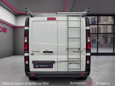 Renault trafic fourgon l1h1 dci 120 e6 grand confort garantie 12 mois occasion simplicicar angers simplicicar simplicibike...