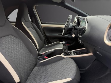 Toyota aygo x my23 1.0 vvt-i 72 design / garantie 12 mois occasion simplicicar rouen simplicicar simplicibike france