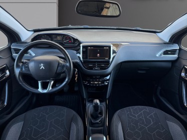 Peugeot 2008 bluehdi 100ch bvm5 signature caméra carplay garantie 12 mois occasion simplicicar marignane  simplicicar...