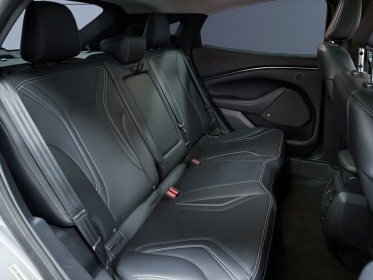 Ford mustang mach-e extended range 99 kwh 294 ch - garantie 12 mois - premium occasion simplicicar lyon ouest simplicicar...