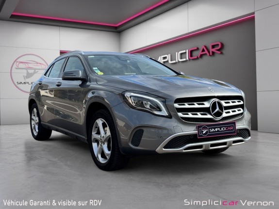 Mercedes gla 200 d 7-g dct 4-matic sensation  attelage  coffre electrique  garantie 12 mois occasion simplicicar vernon...