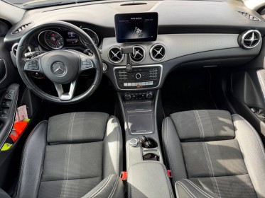 Mercedes gla 200 d 7-g dct 4-matic sensation  attelage  coffre electrique  garantie 12 mois occasion simplicicar vernon...