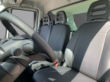 Iveco daily 3.0 d 16v 160 ch tva recuperable prix ht caisse hayon ccb 35c16h3.0 empattement 4100 garantie 12 mois occasion...