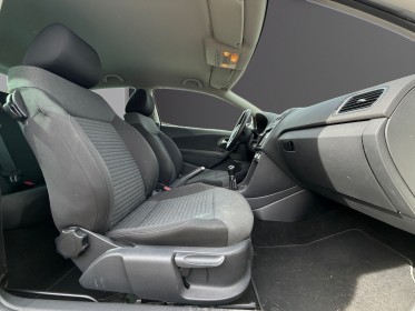 Volkswagen polo 1.2 60 trendline clim-careplay - régulateur de vitesse occasion champigny-sur-marne (94) simplicicar...