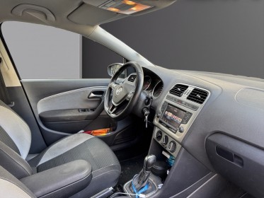 Volkswagen polo 1.2 tsi 90 bmt dsg7 cross polo / radar de recul / volant cuir / bluethooth occasion paris 17ème (75)(porte...