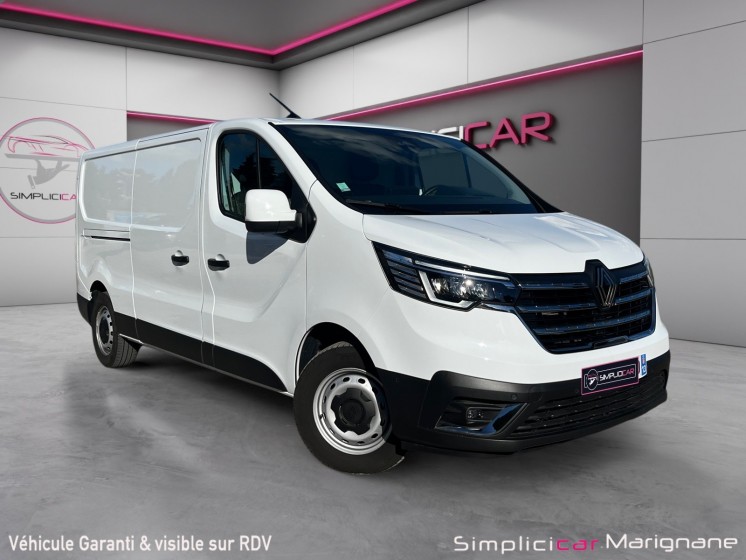 Renault trafic fourgon gn l2h1 3000 kg blue dci 150 confort caméra de recul apple carplay démarrage sans clé garantie......