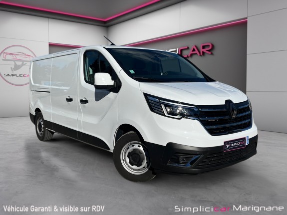 Renault trafic fourgon gn l2h1 3000 kg blue dci 150 confort caméra de recul apple carplay démarrage sans clé garantie......