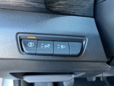 Renault trafic fourgon gn l2h1 3000 kg blue dci 150 confort caméra de recul apple carplay démarrage sans clé garantie......