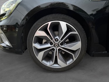 Renault megane iv berline 1.3 tce 140 gt-line - camera de recul - siege sport - led d’ambiance - garantie 12 mois occasion...