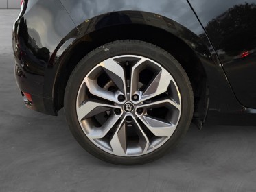 Renault megane iv berline 1.3 tce 140 gt-line - camera de recul - siege sport - led d’ambiance - garantie 12 mois occasion...