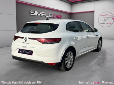 Renault megane iv berline blue dci 115 ch business occasion simplicicar reims simplicicar simplicibike france