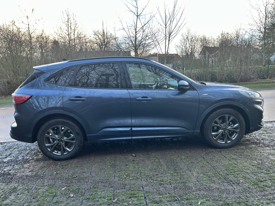 FORD d'occasion KUGA 2.5 DURATEC 190 FLEXIFUEL FHEV ST-LINE
