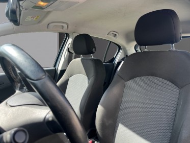 Opel corsa 1.4 90 ch active carplay / régulateur / clim / moteur à chaine / garantie 12 mois occasion simplicicar perpignan...