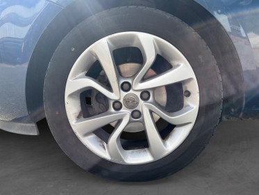 Opel corsa 1.4 90 ch active carplay / régulateur / clim / moteur à chaine / garantie 12 mois occasion simplicicar perpignan...